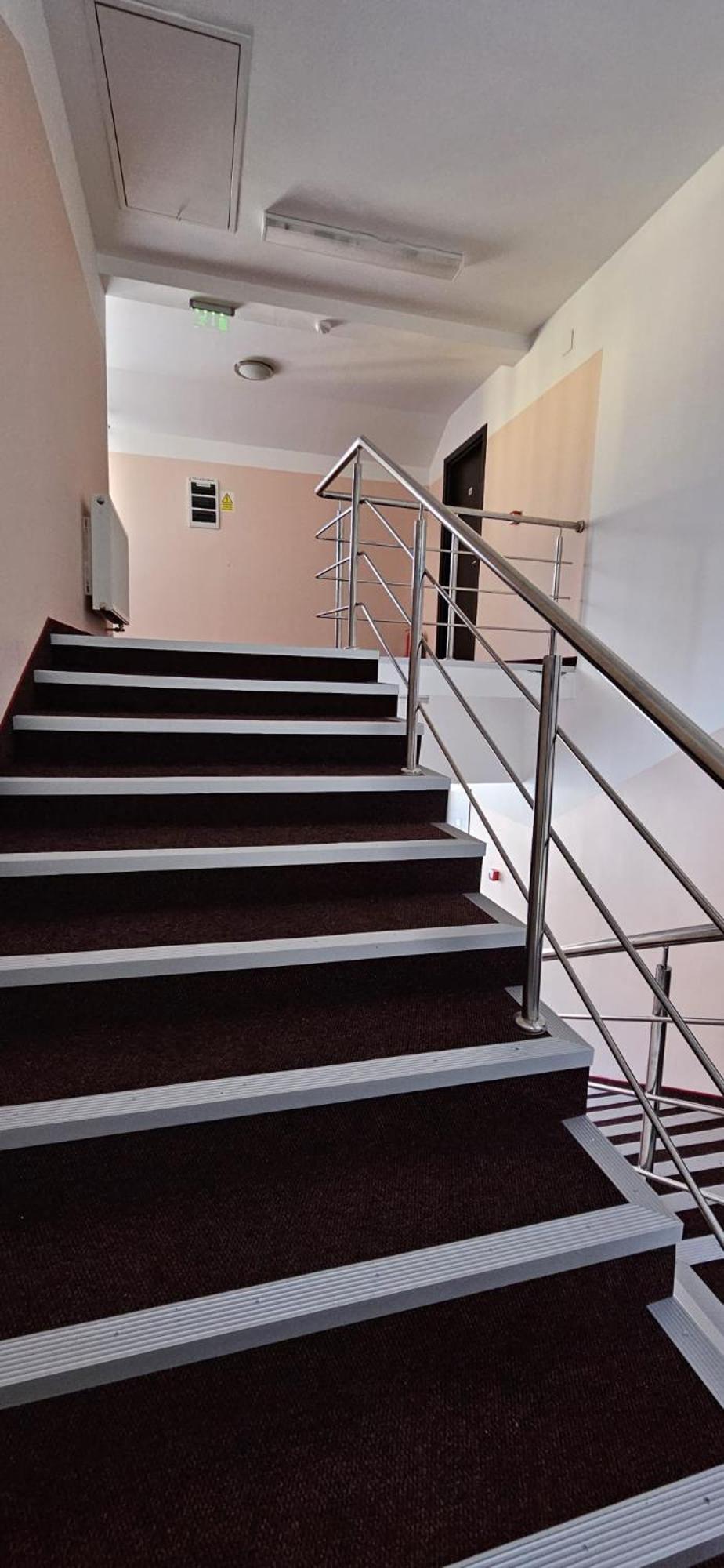 Hostel Cppi Vest Busteni Ngoại thất bức ảnh